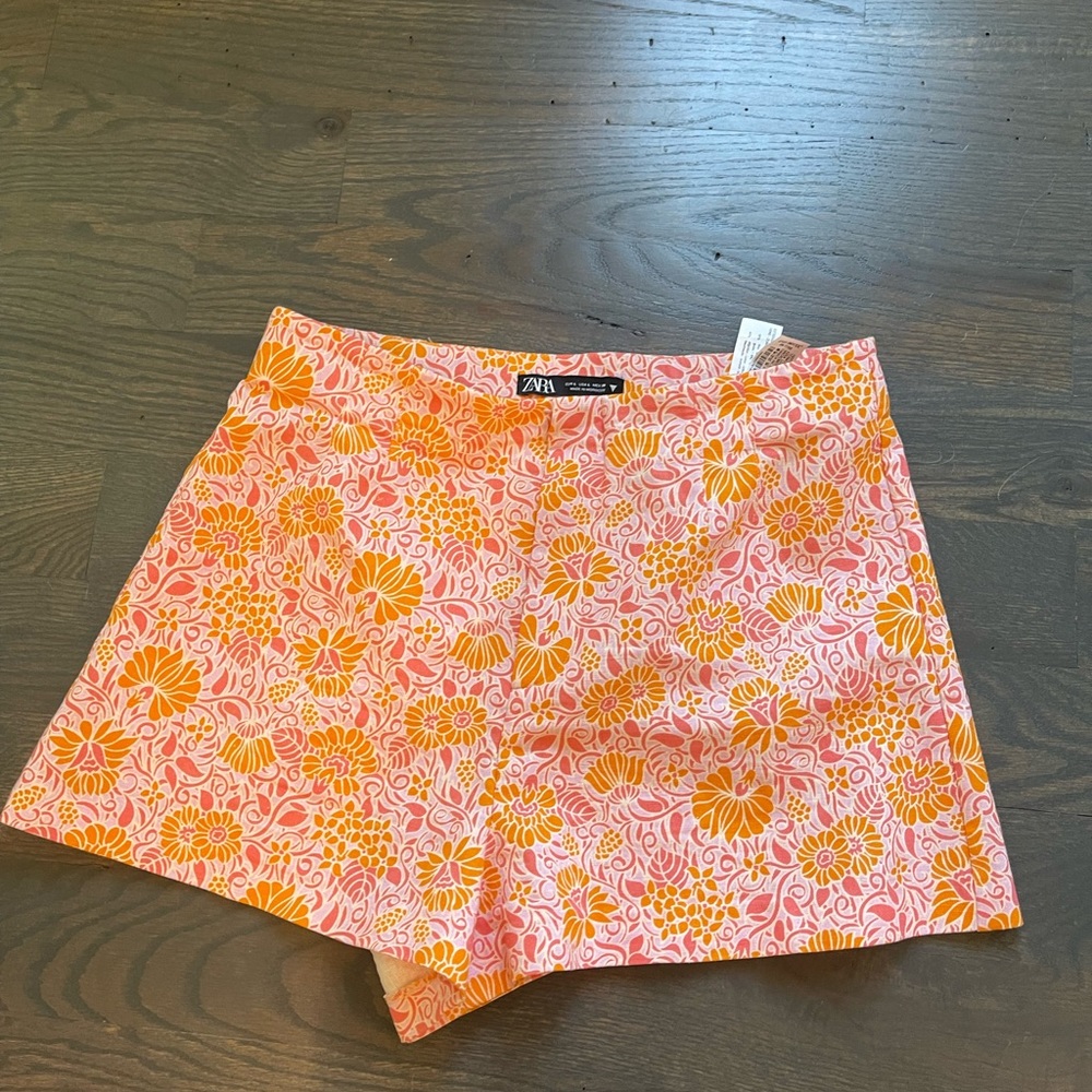Zara Printed Linen Blend High waisted shorts